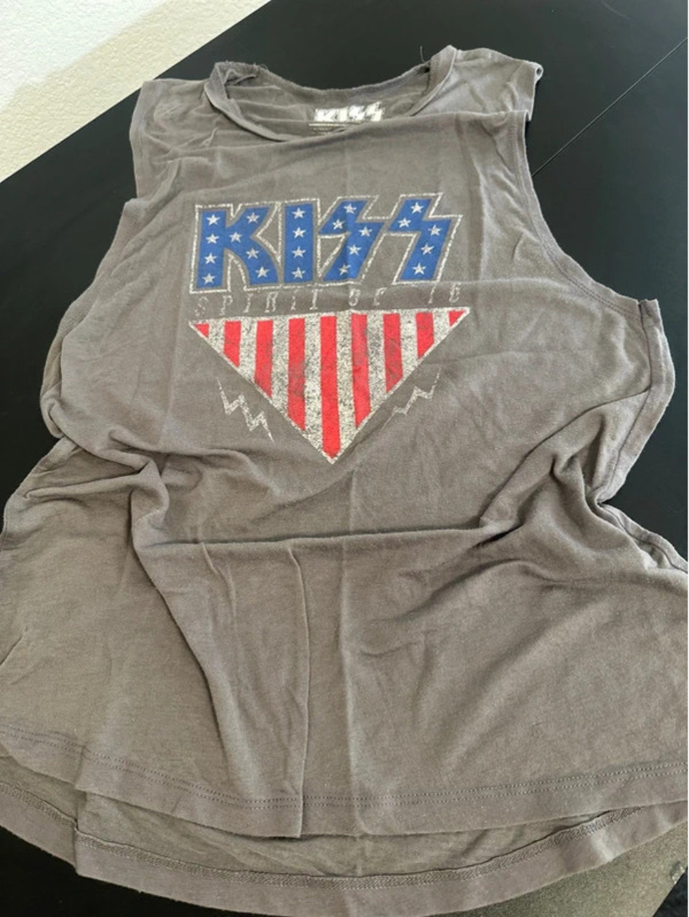 KISS sz xl tank workout top shirt